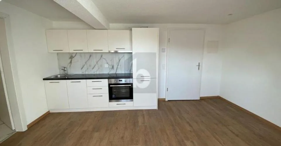 MAISON FAMILIALE À RENTABILITÉ ÉLEVÉE DANS UN EMPLACEMENT DE PREMIER PLAN – photo 10 sur 12