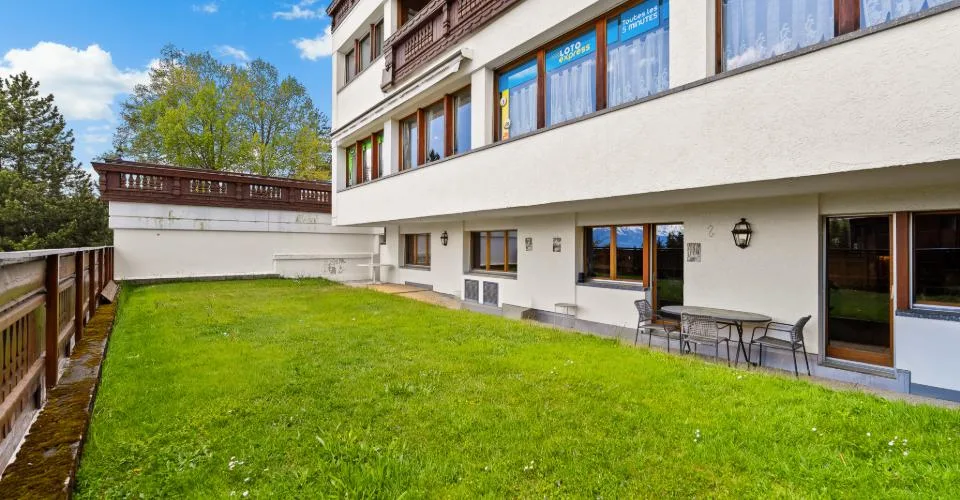 Sehr schönes 3.5-Zimmer-Apartment im Erdgeschoss mit Terrasse und Garten – Foto 38 von 41