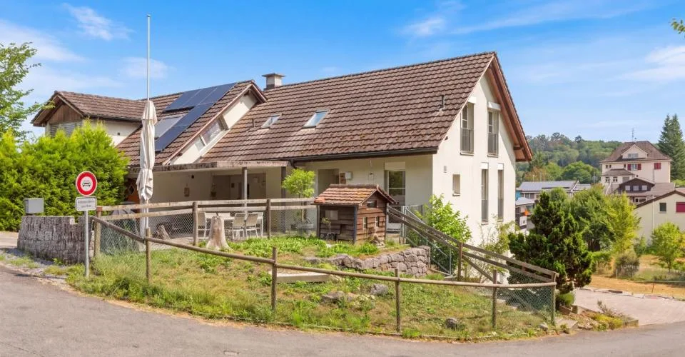 Wunderbar Wohnen mit Werkstatt und Garage – Foto 2 von 8