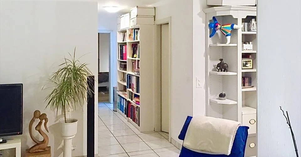 Meraviglioso appartamento di 3,5 locali con caminetto a Clarens – foto 29 di 41