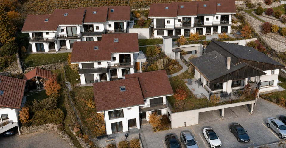 Standing - Triplex récent avec terrasse et places de parc - label minergie