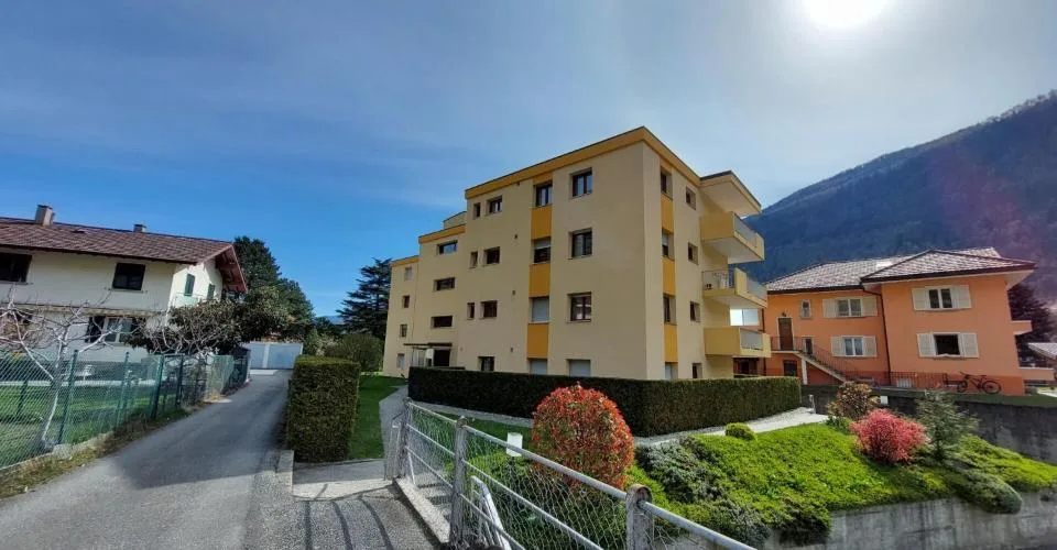 RENOVE - spacieux 3.5 pces avec place de parc dans un quartier tranquille