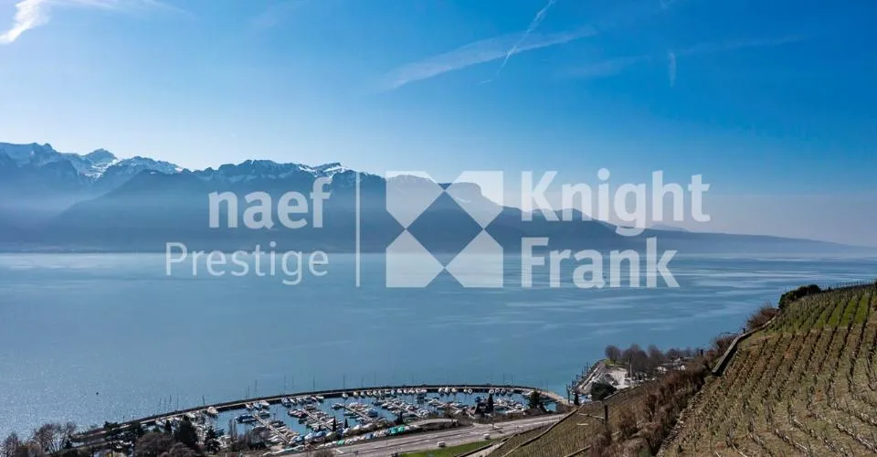 Neue Dachgeschosswohnung mit 7,5 Zimmern und außergewöhnlichem Blick auf den See – Foto 11 von 12