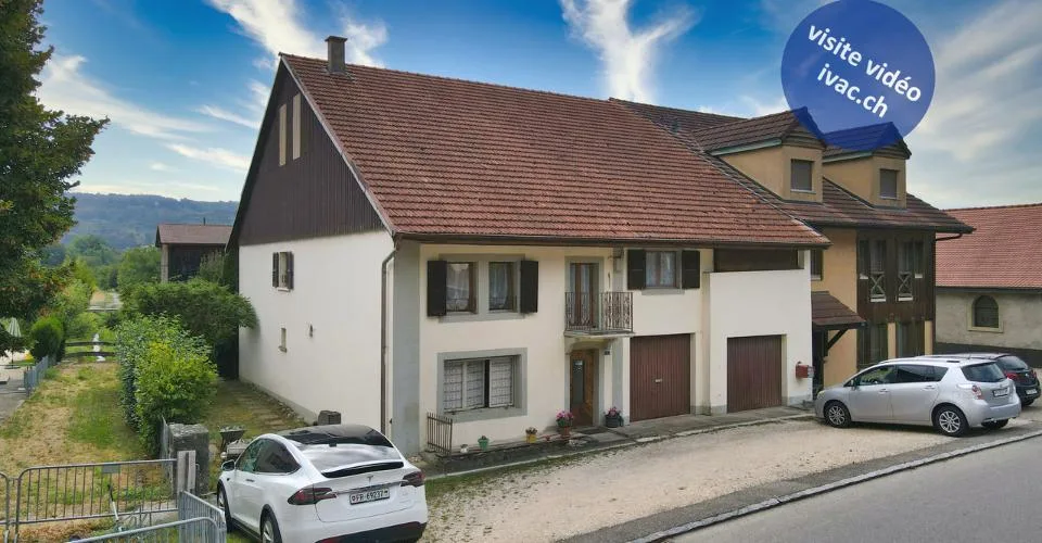 Maison villageoise de 8 pces à Villeneuve / FR