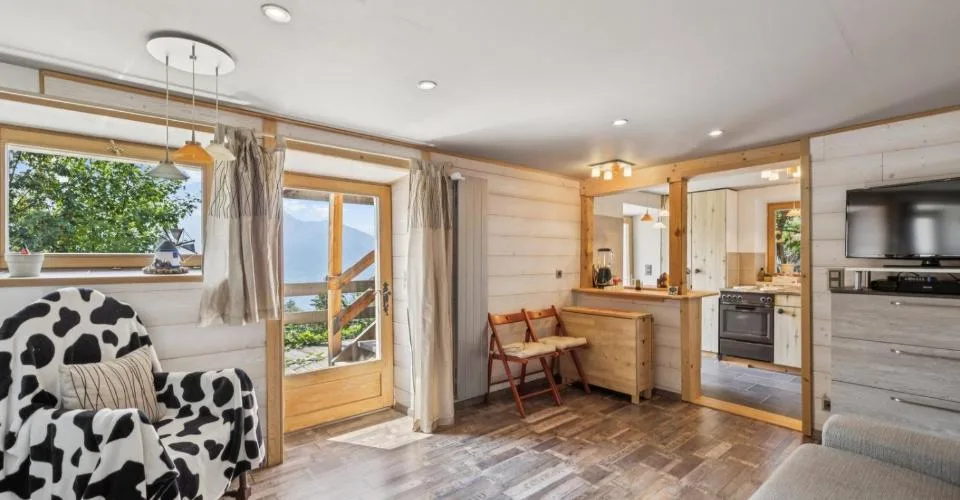 Chalet ristrutturato sulle alture di Gryon, studio indipendente, vista panoramica – foto 21 di 22