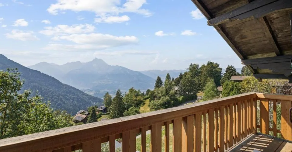 Chalet ristrutturato sulle alture di Gryon, studio indipendente, vista panoramica – foto 19 di 22