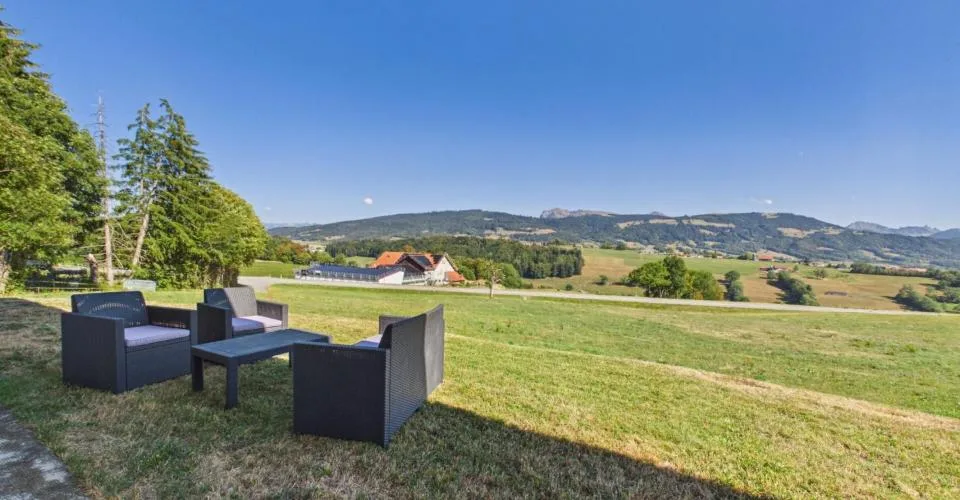 Grande maison (ancienne ferme) de 7 pièces avec vue sur le Moléson - Fiaugères