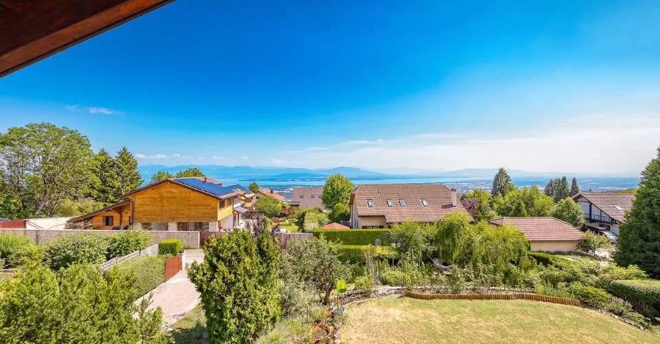 Schönes Haus in Arzier-Le Muids mit Blick auf den See! – Foto 23 von 26