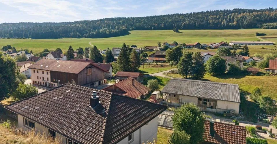 Élégance, potentiel et sérénité au coeur du Jura bernois – photo 16 sur 26