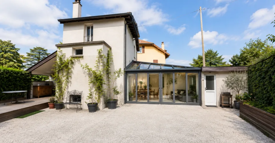 Maison atypique de charme dans un environnement résidentiel recherché