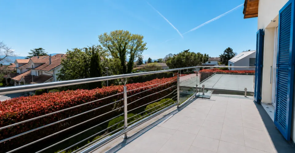 CRANS | Villa familiale de 240 m² avec 6 chambres et 7 stationnements