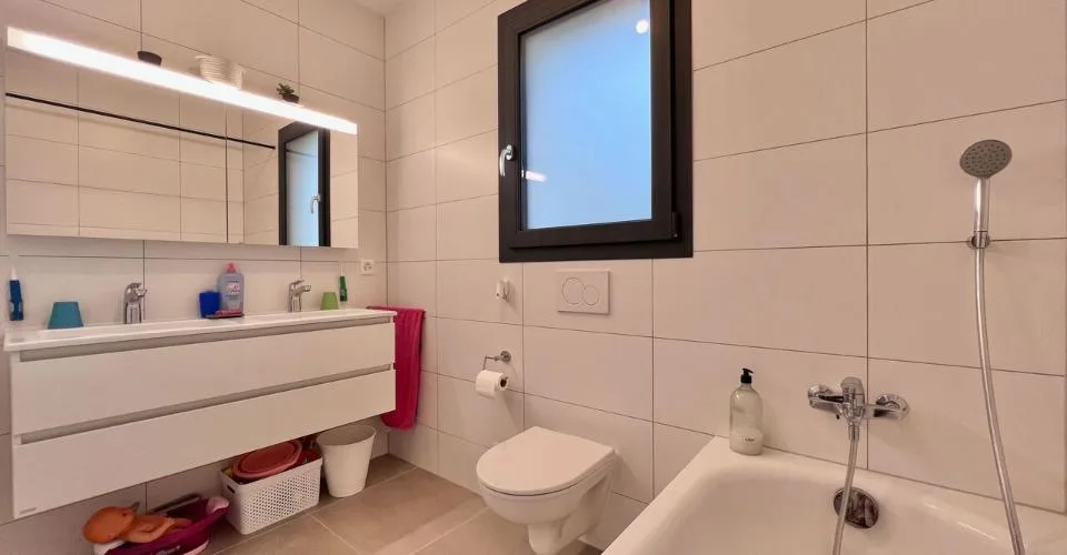 Bella villa individuale familiare di 165 m2 con giardino