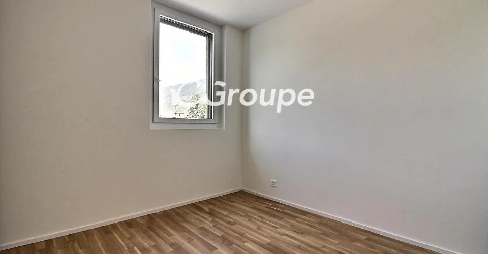 Splendido attico di 4.5 locali in affitto a Uvrier – foto 14 di 21