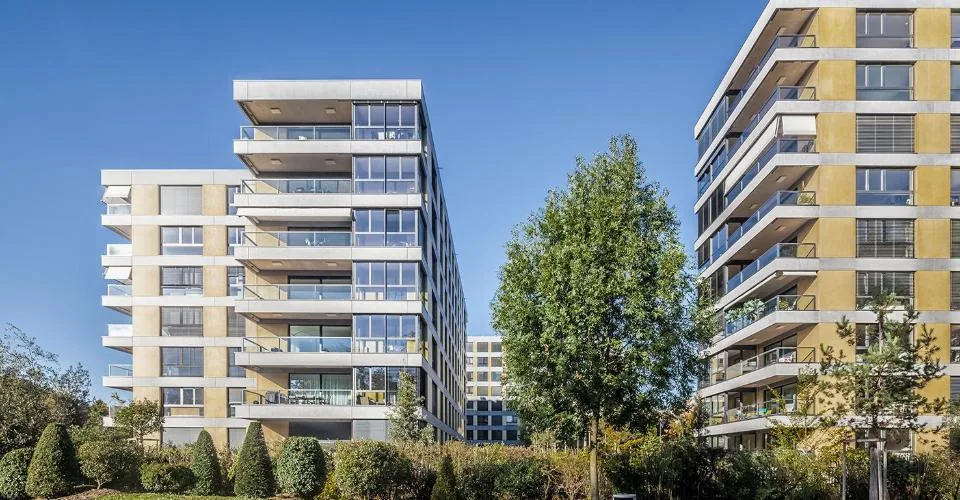 APPARTEMENT MEUBLÉ DE STANDING AVEC VUES SUR LE MONT-BLANC ET LE JURA – Foto 10 von 10