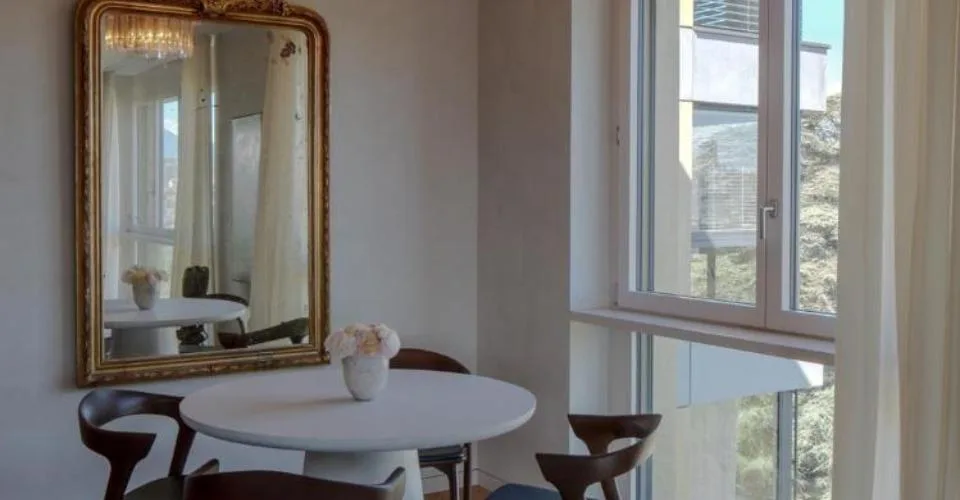 APPARTEMENT MEUBLÉ DE STANDING AVEC VUES SUR LE MONT-BLANC ET LE JURA – Foto 7 von 10