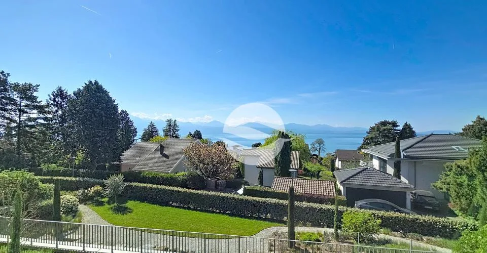 Bien meublé d'exception avec vue lac et prestations haut de gamme