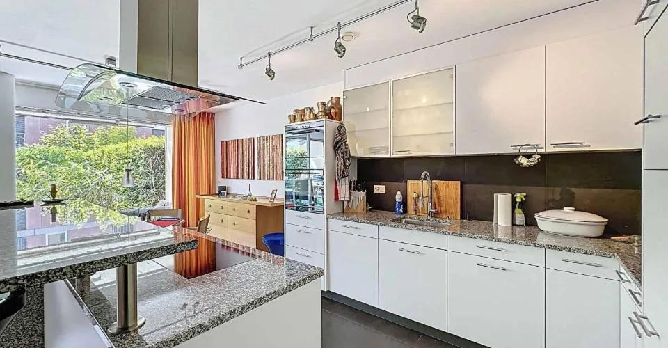 Magnifique appartement de 3.5 pièces avec jardin – foto 4 di 13
