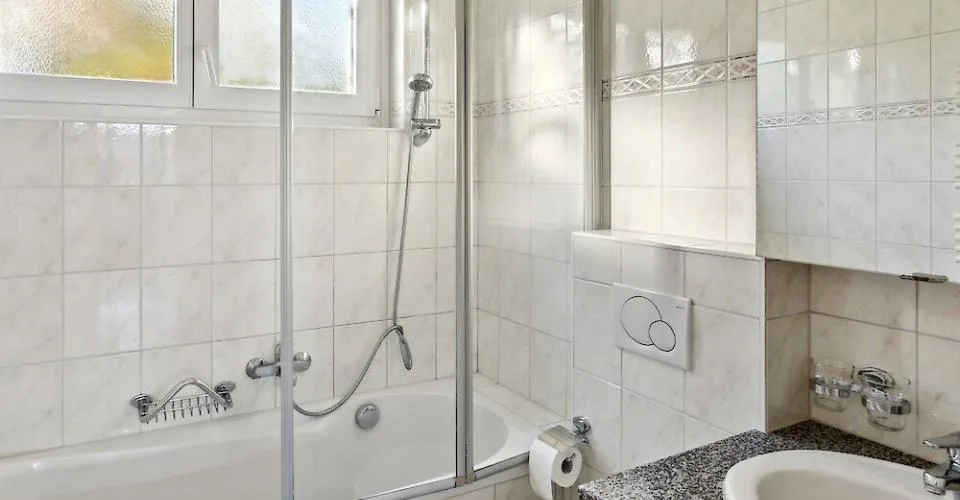 4.5-Zimmerwohnung in idealer Lage in einer Mietvilla – Foto 10 von 10