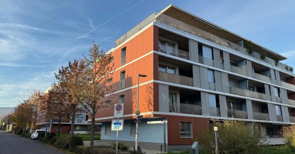 Place de parc couverte au coeur du Quartier Eikenott