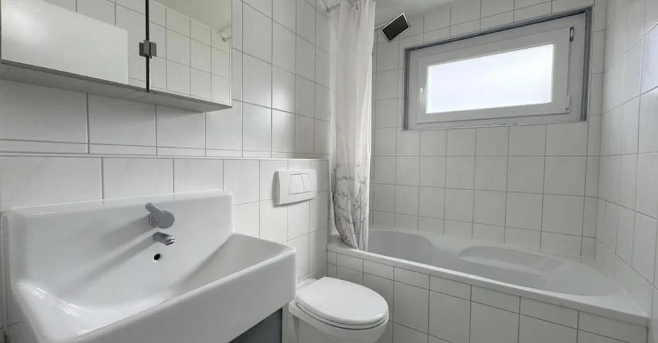 Perrefitte - à l'entrée du village, dans une PPE très bien entretenue