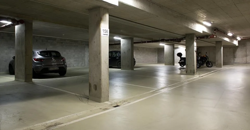NATIONS - Parkings intérieurs – Foto 6 von 7
