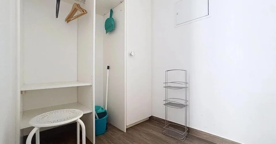 Studio meublé au centre de Sierre - libre de suite