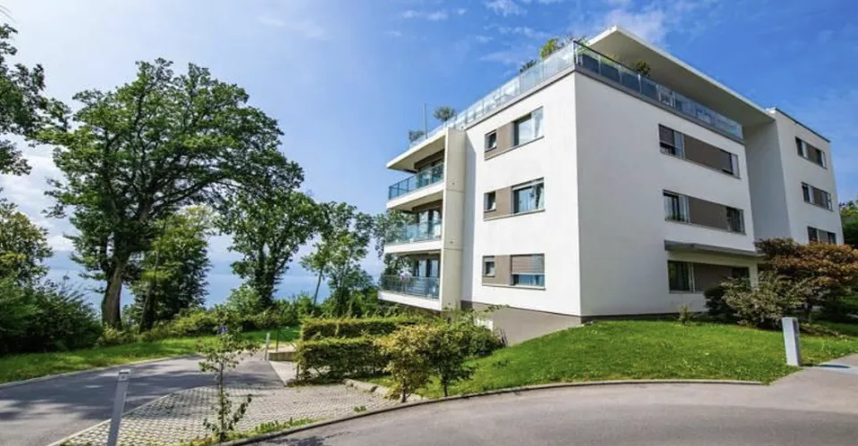 SUPERB APARTMENT OF ARCHITECT ON TOP FLOOR WITH LARGE TERRASSE – foto 6 di 6