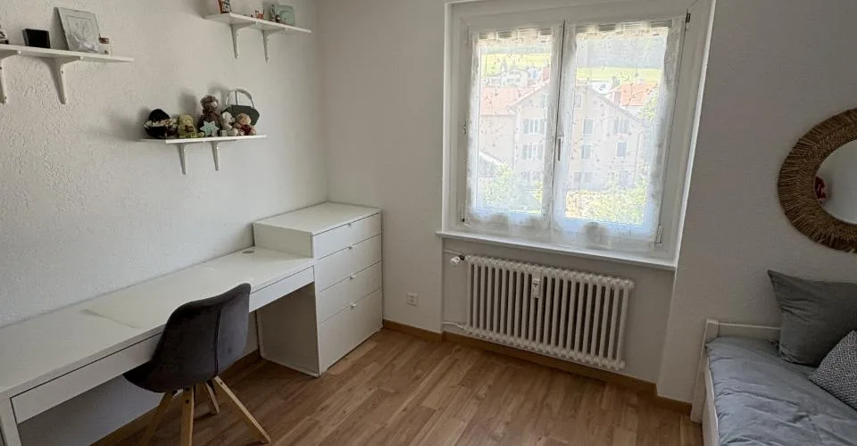 A louer: appartement 3 pièces avec balcon - Collège 5