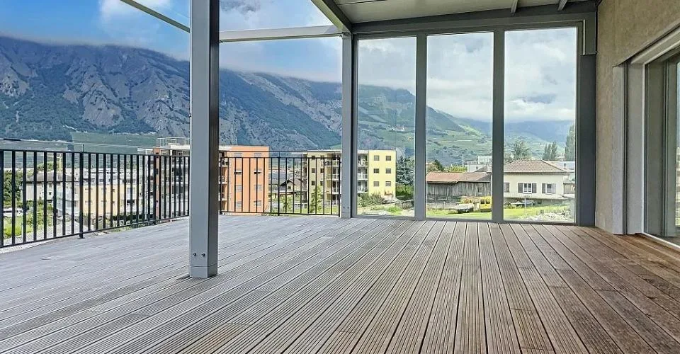 Splendide 3.5 pièces en attique avec une énorme terrasse