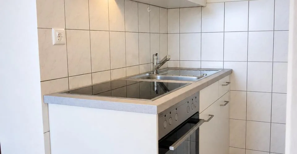 Appartement de 1.5 pièces au rez– Partiellement rénové et indépendant