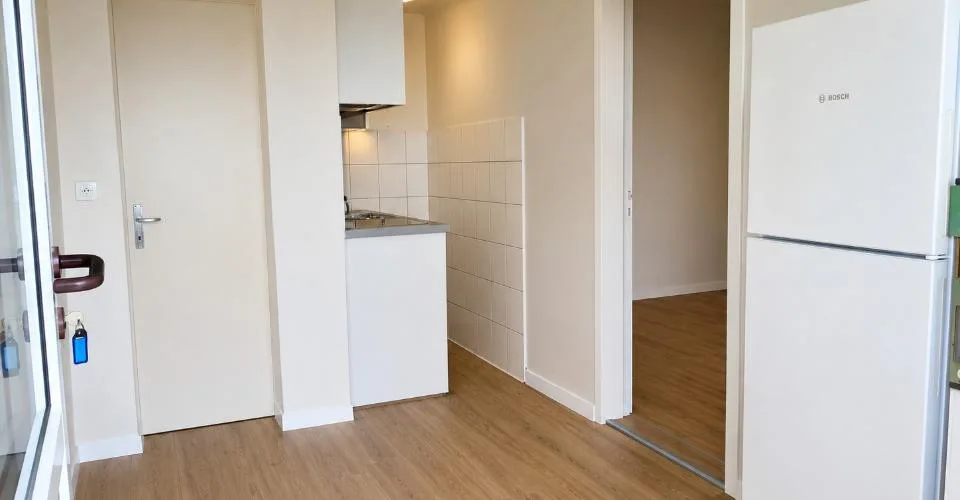 Appartement de 1.5 pièces au rez– Partiellement rénové et indépendant