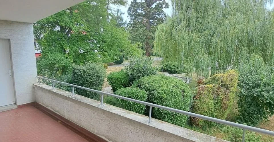 Lausanne, proche du parc de Sauvabelin, spacieux et beau 6,5 p.