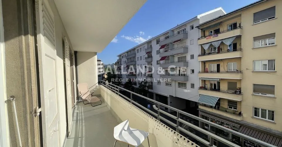 Appartement de 4 pièces avec balcon