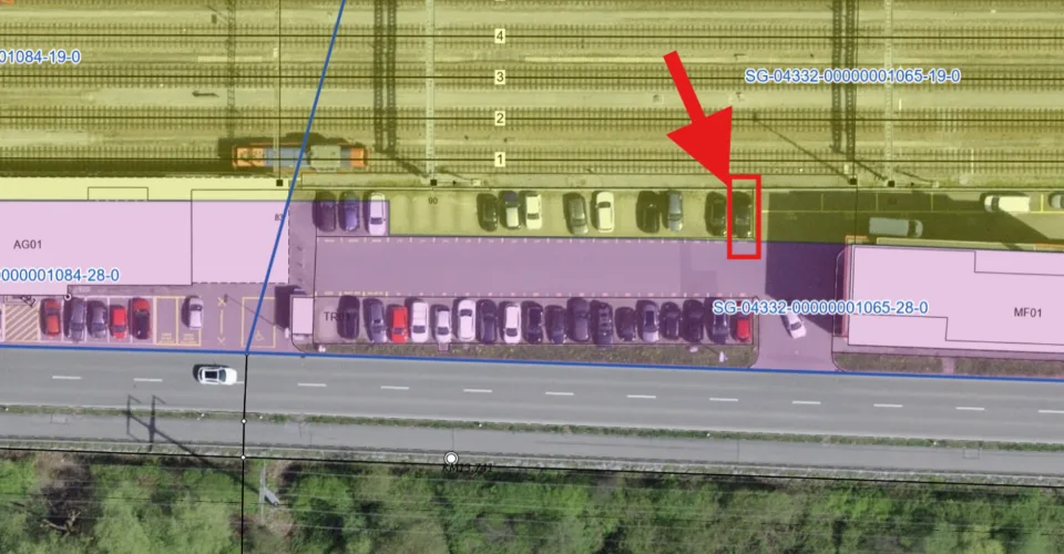 Parkplatz direkt am Bahnhof Ziegelbrücke – foto 2 di 2