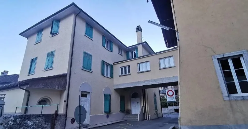 Studio à louer au centre de Bex
