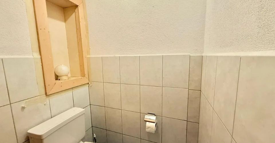Espace mixte avec appartement 2,5 pièces et atelier - Centre de Tramelan