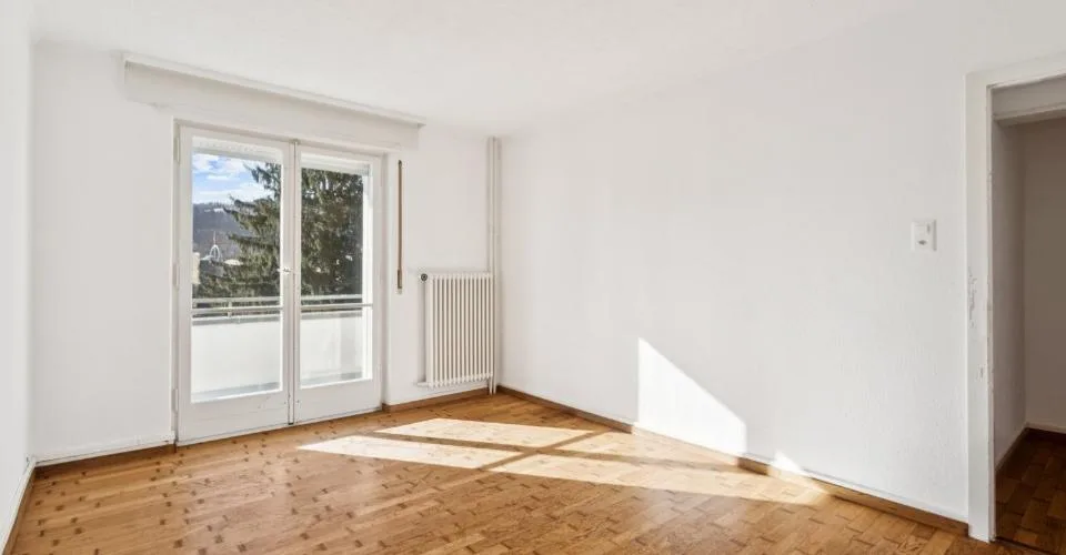 Rénové - balcon - bon emplacement