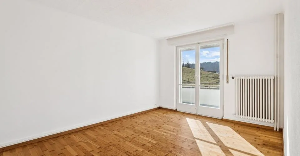 Rénové - balcon - bon emplacement