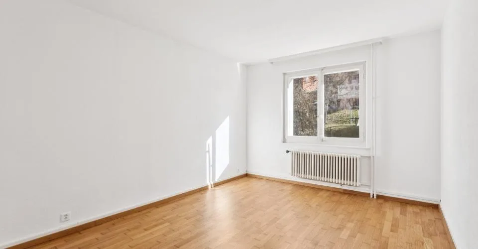 Rénové - balcon - bon emplacement