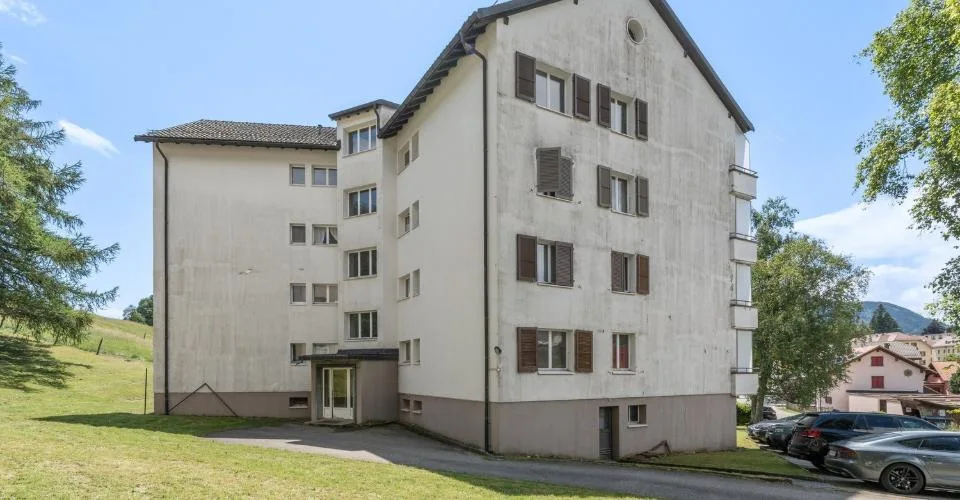 Rénové - balcon - bon emplacement