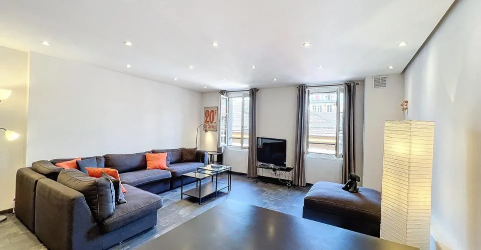 Centre Ville - Magnifique Loft meublé et rénové