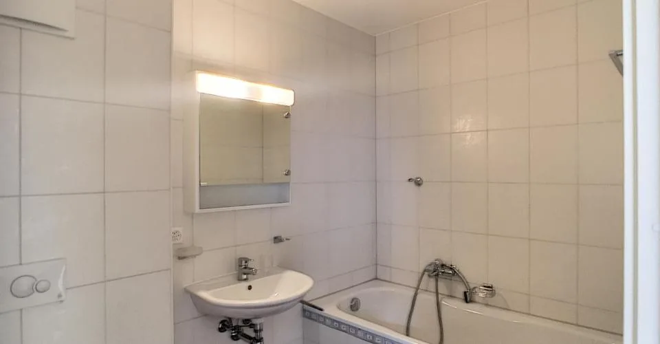 Bel appartement de 5,5 pièces au rez-de-chaussée d'environ 127m2