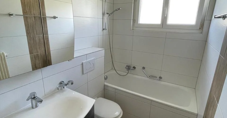 A louer: appartement 4 pièces avec balcon - Pont 10, Tramelan