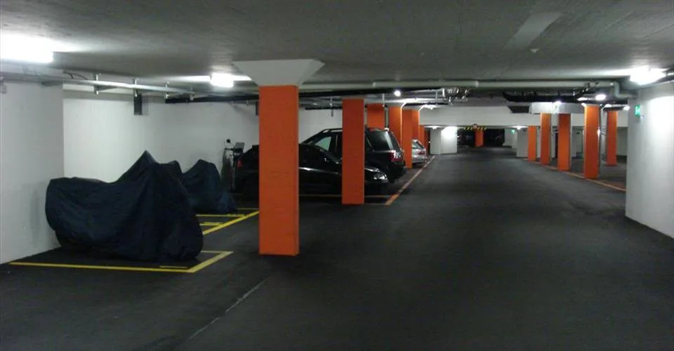 Carport près de la piscine voulu? – photo 2 sur 2