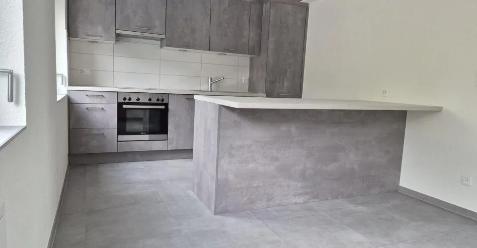 Rénové ! Appartement de 4.5 pièces au rez supérieur
