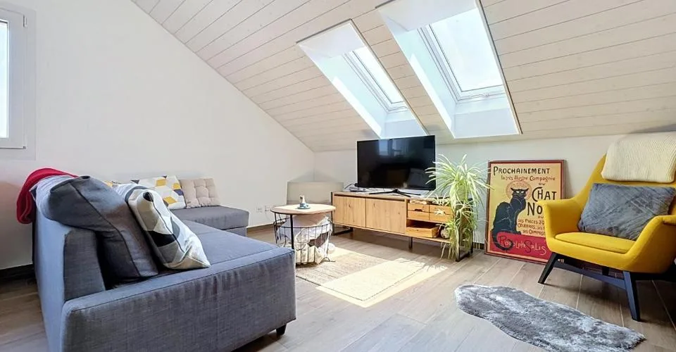 Magnifique appartement récent de 2.5 pièces avec balcon