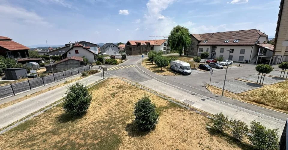 Magnifique appartement récent de 2.5 pièces avec balcon