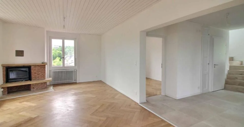 Magnifique appartement en duplex entièrement rénové avec vue imprenable sur le lac – Foto 5 von 12