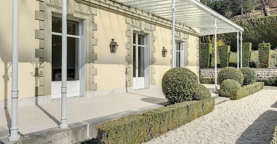 Propriété d'exception et de prestige (entièrement rénovée) – Foto 11 von 13