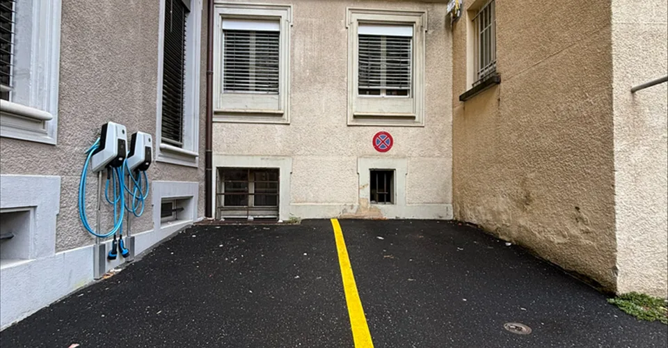 Place de parc sous-gare à louer